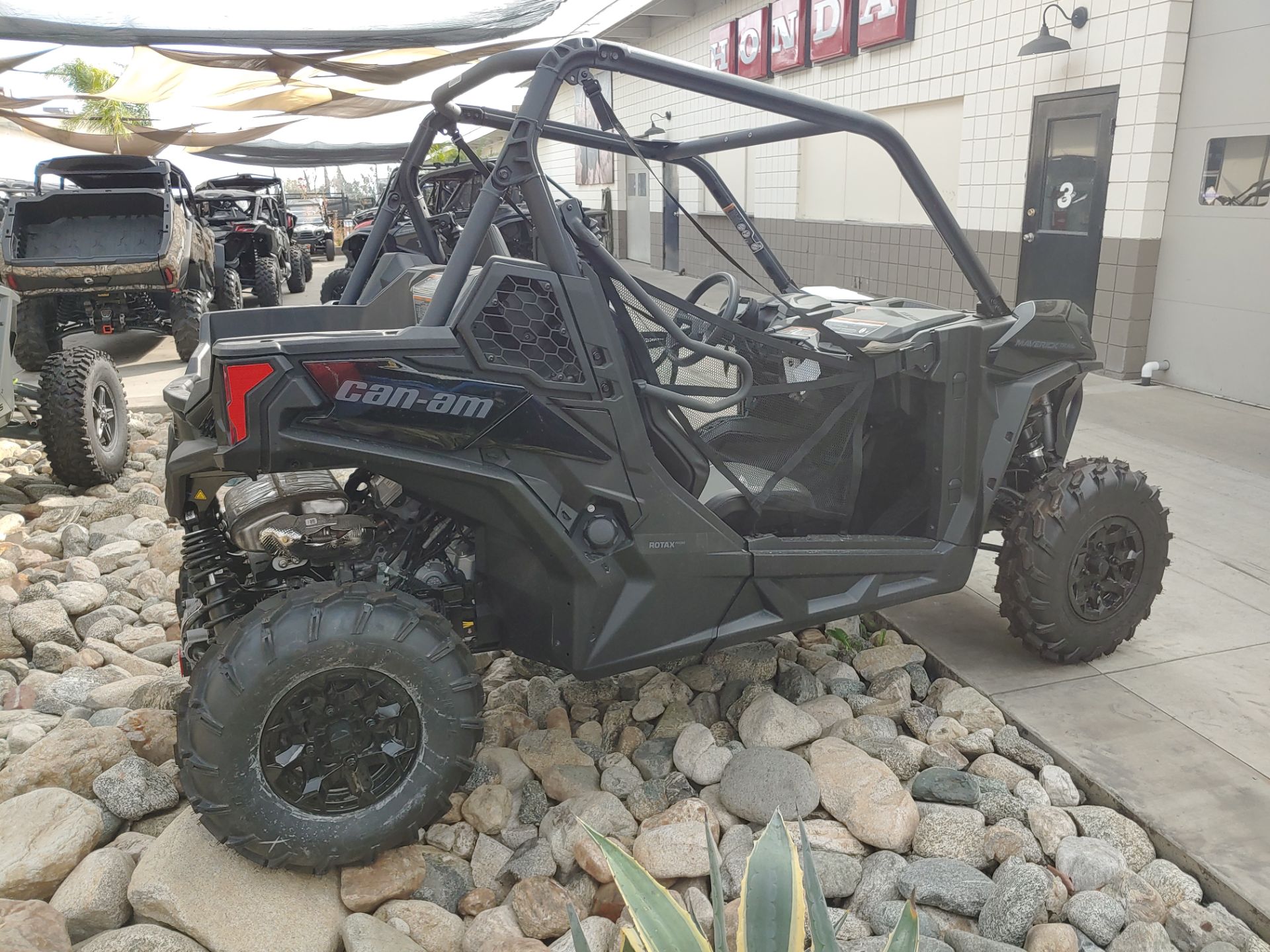 2023 Can-Am Maverick Trail DPS 700 in Ontario, California - Photo 9