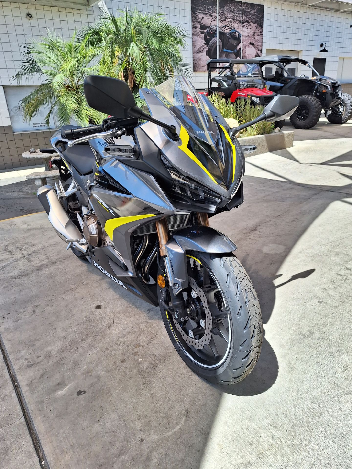 2023 Honda CBR500R ABS in Ontario, California - Photo 6