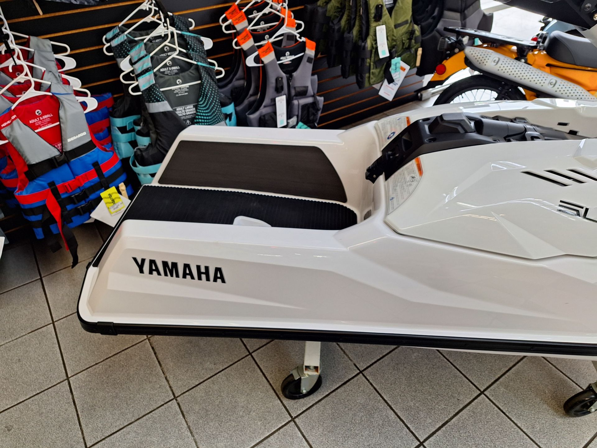 2024 Yamaha SuperJet in Ontario, California - Photo 7
