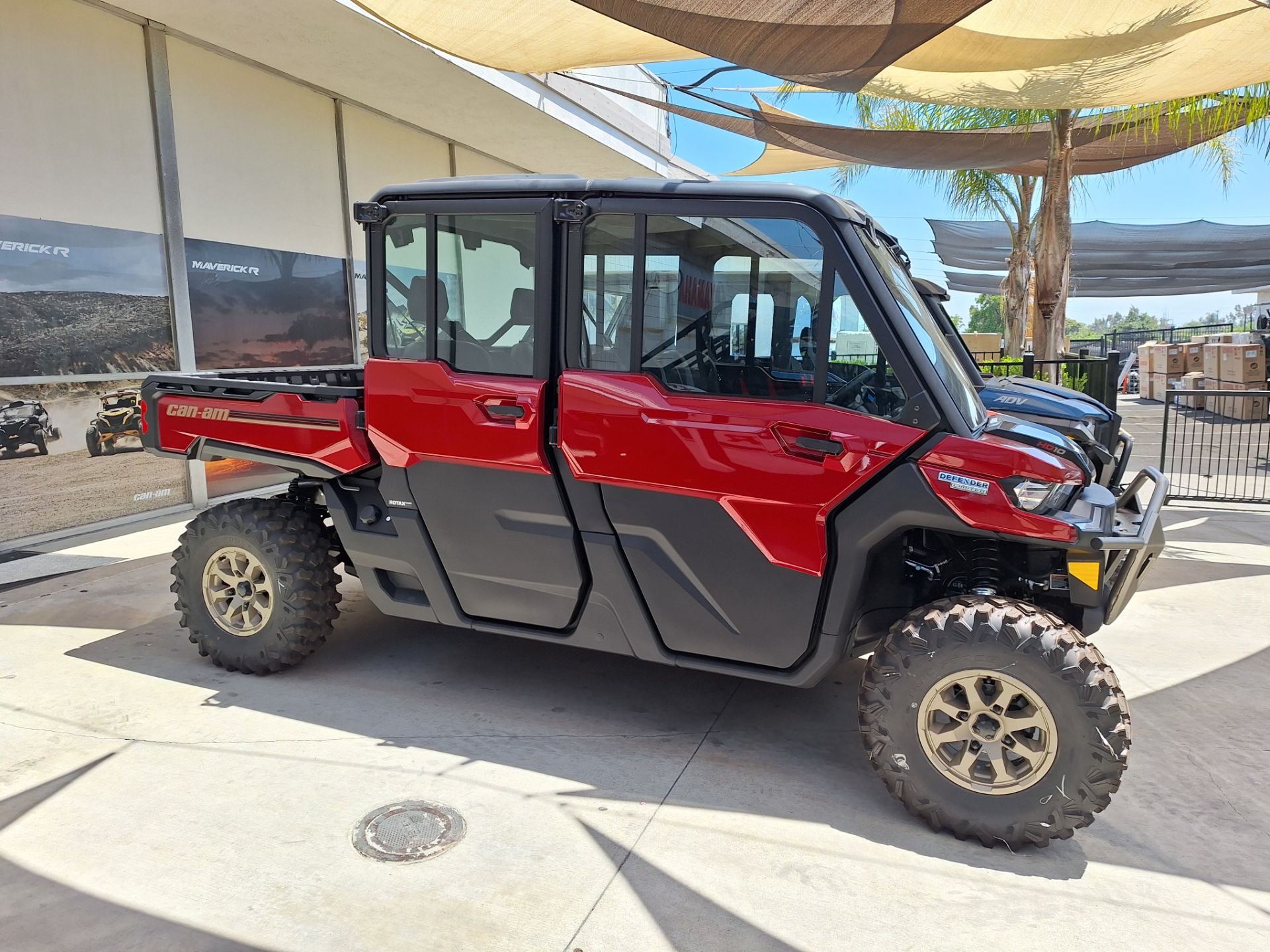 2024 Can-Am Defender MAX Limited in Ontario, California - Photo 4