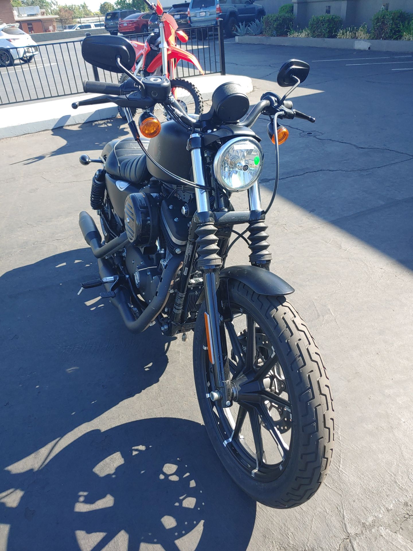 2020 Harley-Davidson Iron 883™ in Ontario, California - Photo 11
