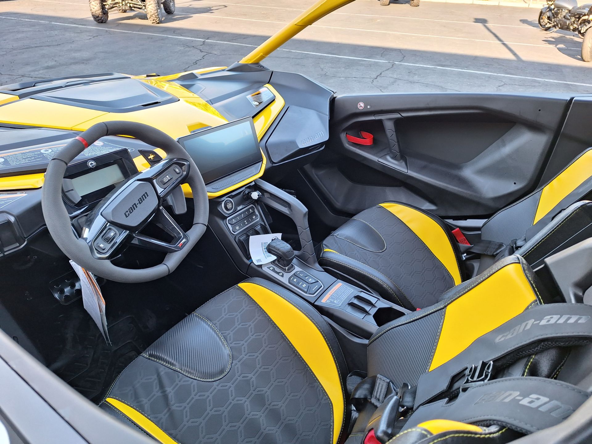 2024 Can-Am Maverick R X RS with Smart-Shox in Ontario, California - Photo 33