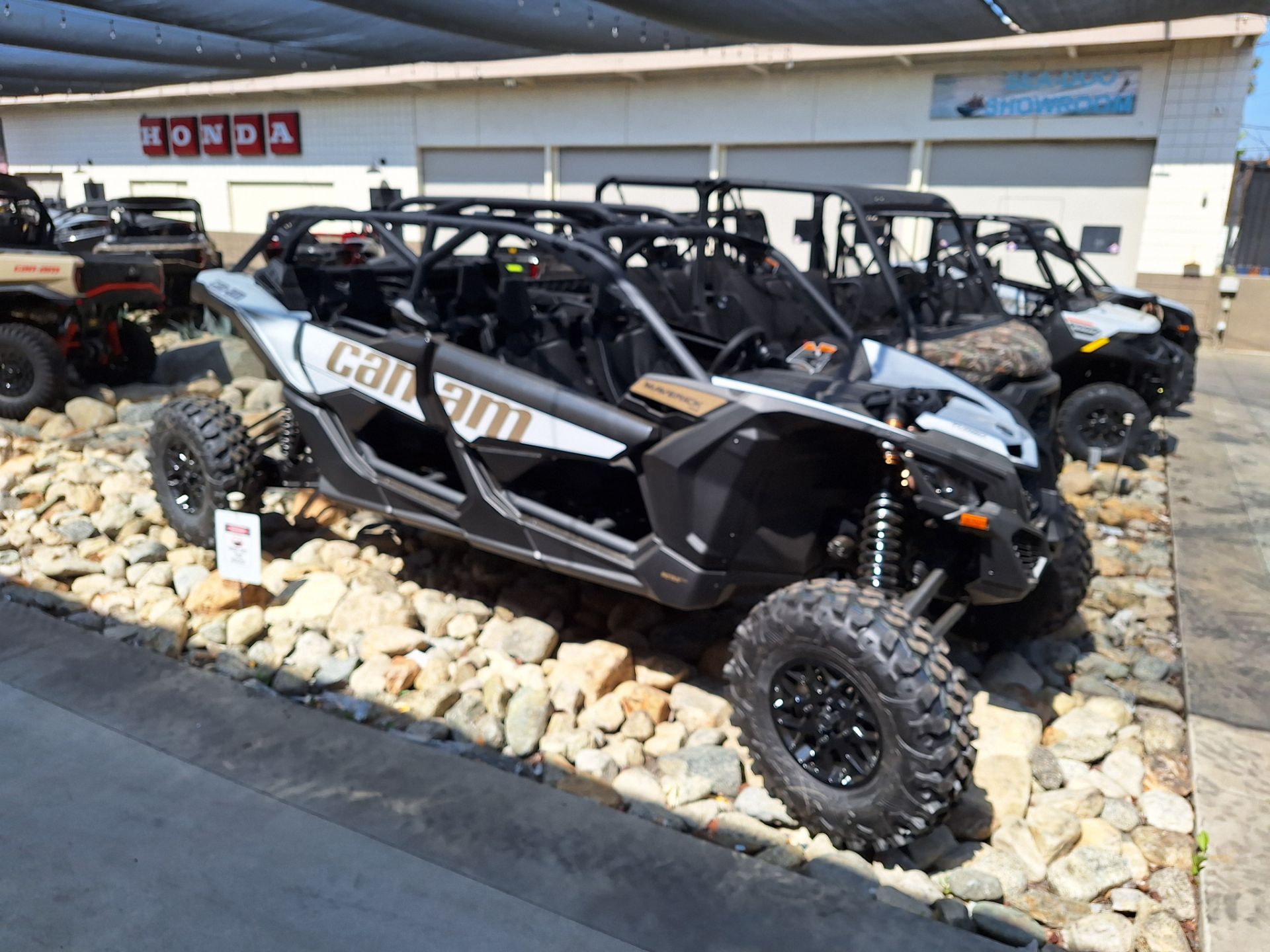 2024 Can-Am Maverick X3 MAX RS Turbo in Ontario, California - Photo 4