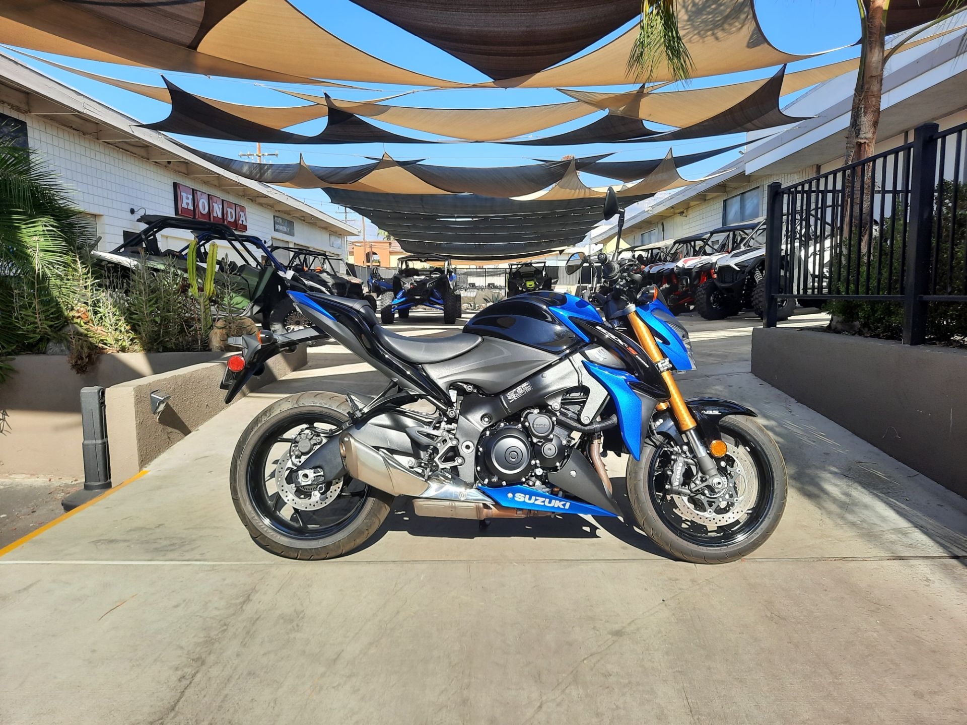 2018 Suzuki GSX-S1000 ABS in Ontario, California - Photo 2