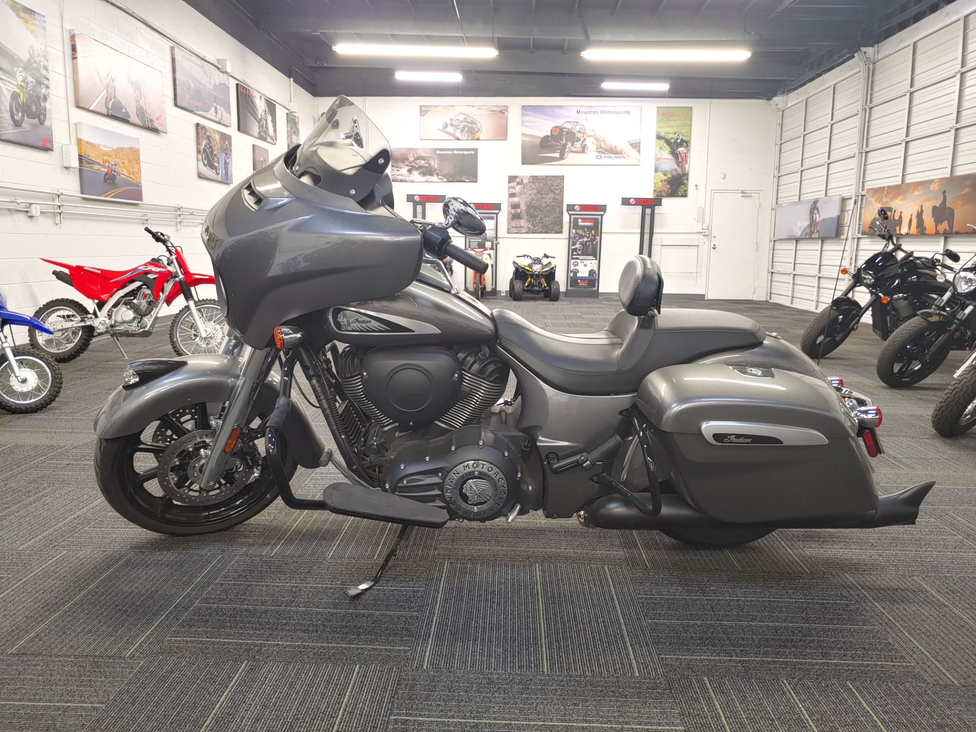 2019 Indian Chieftain® ABS in Ontario, California - Photo 18