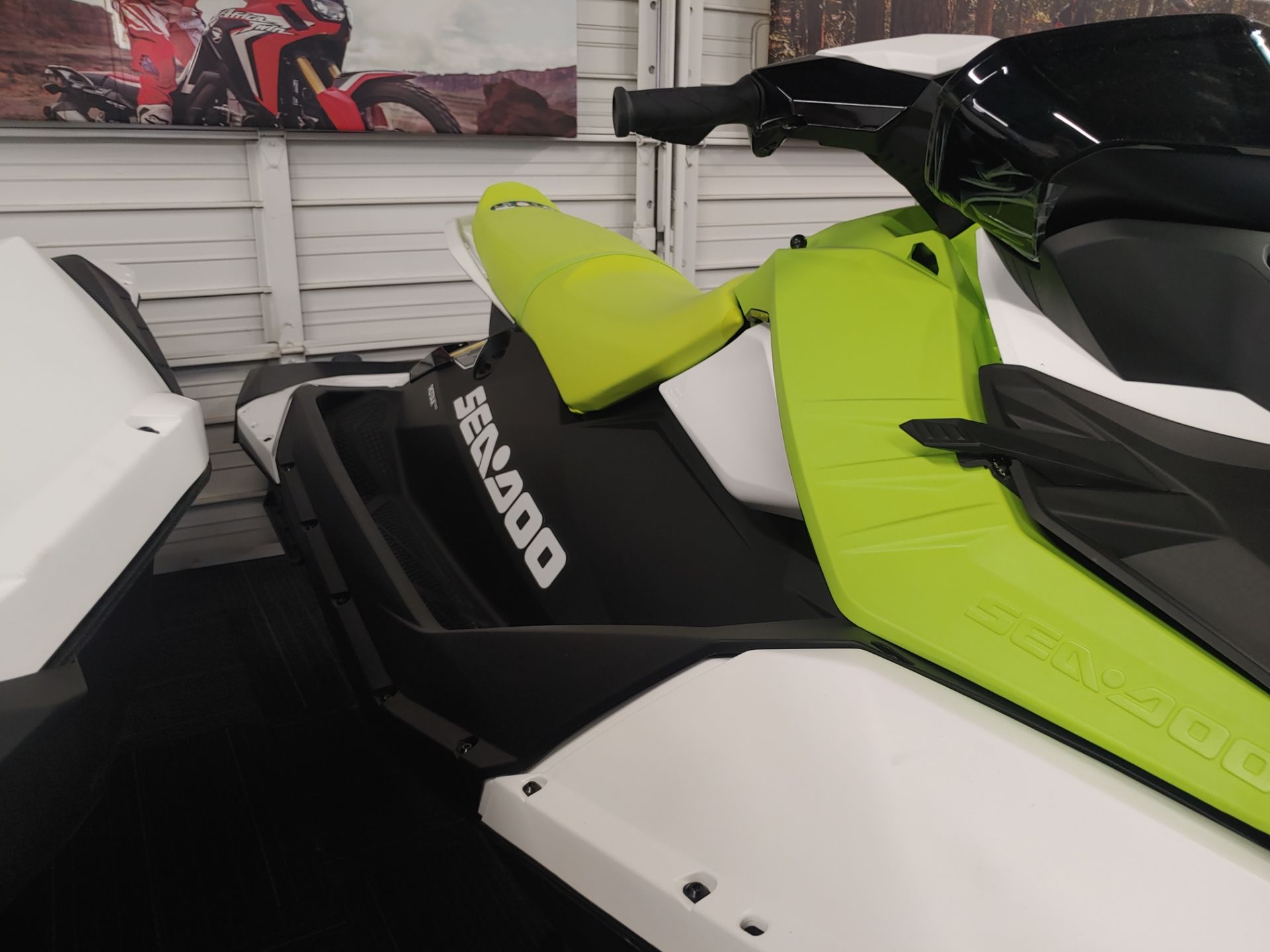 2023 Sea-Doo Spark 3up 90 hp iBR + Sound System Convenience Package Plus in Ontario, California - Photo 22