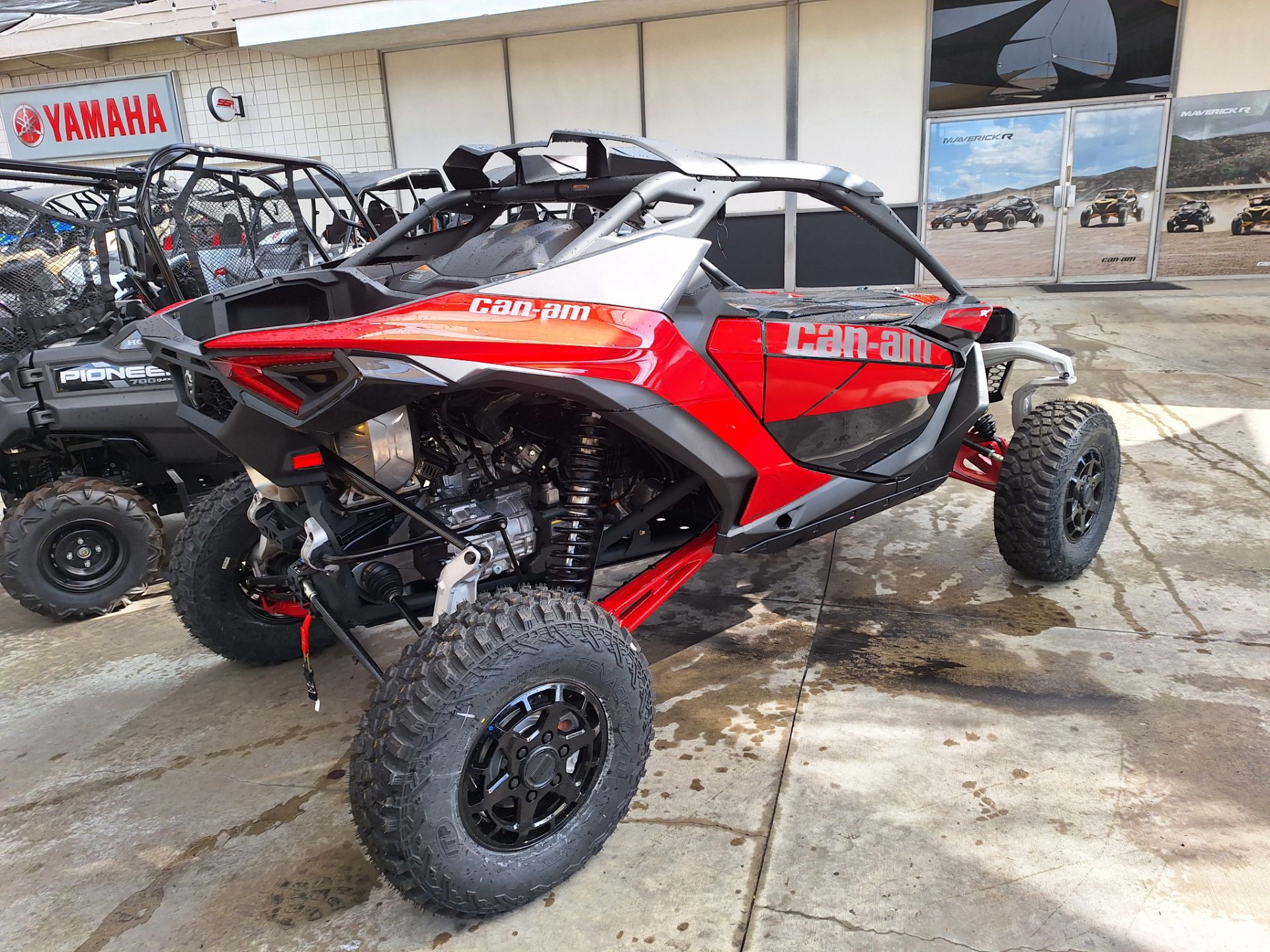 2024 Can-Am Maverick R X in Ontario, California - Photo 35