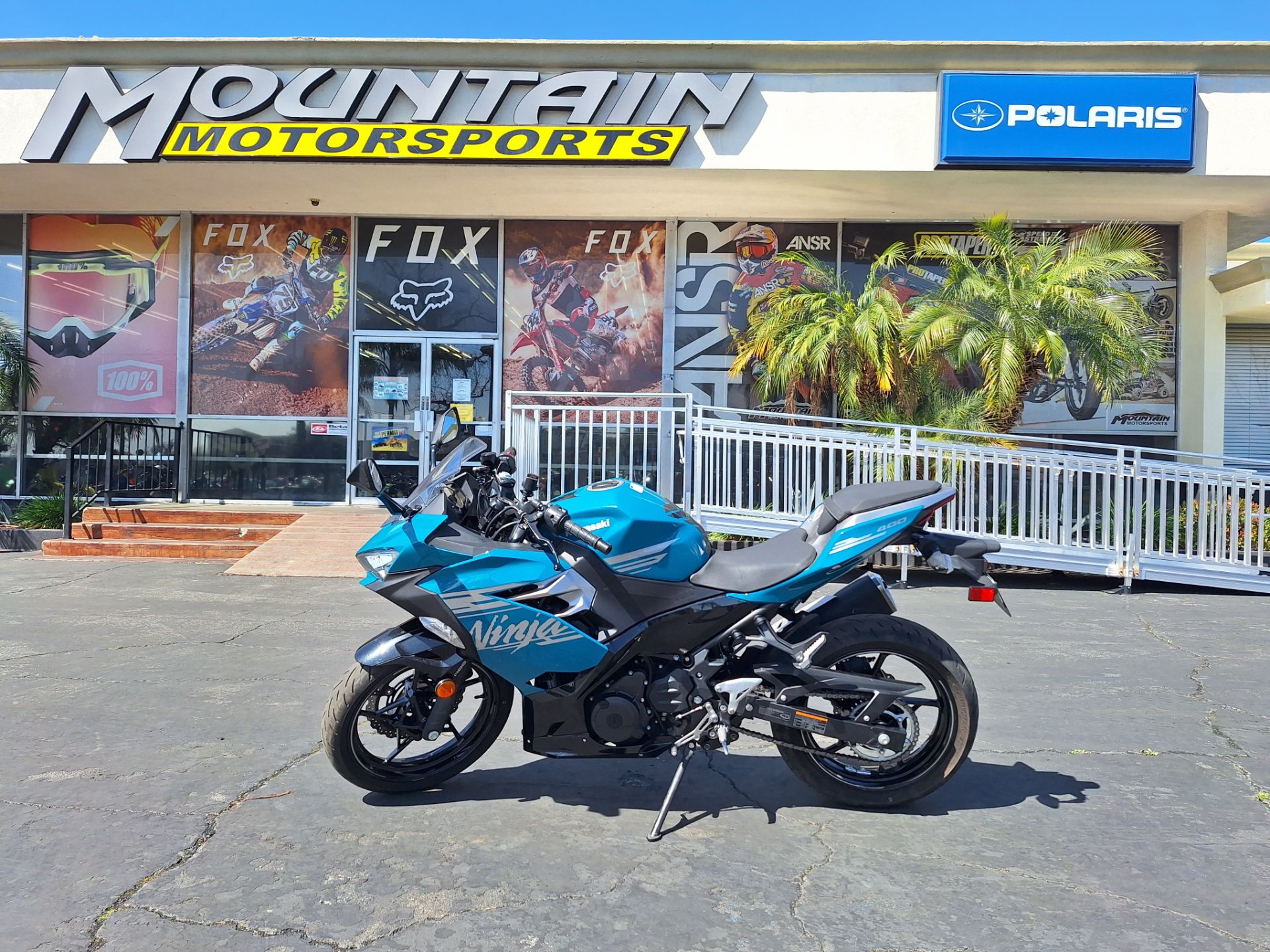 2021 Kawasaki Ninja 400 ABS in Ontario, California - Photo 4