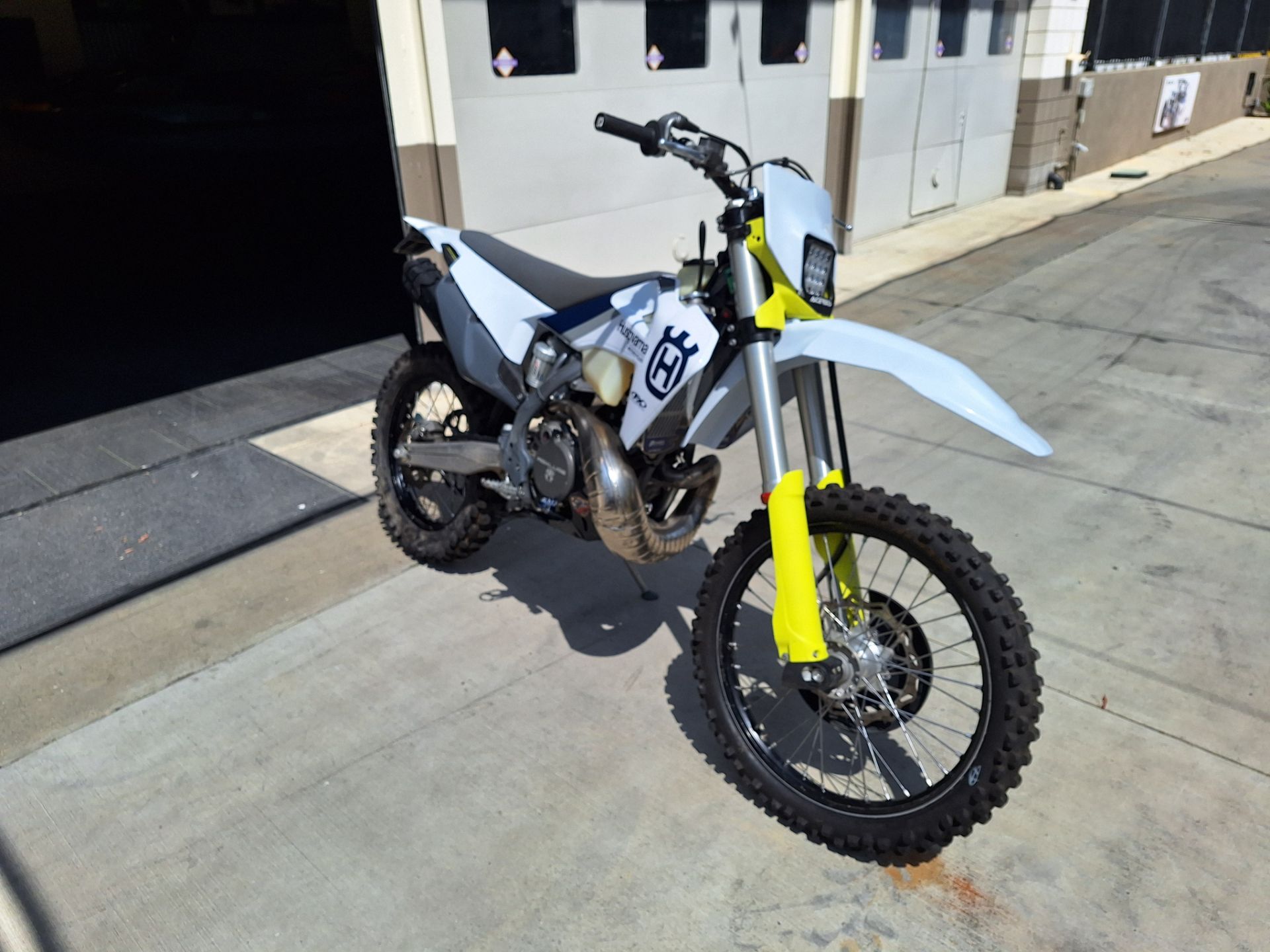 2022 Husqvarna TE 300i in Ontario, California - Photo 4