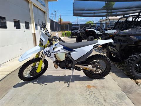 2022 Husqvarna TE 300i in Ontario, California - Photo 15