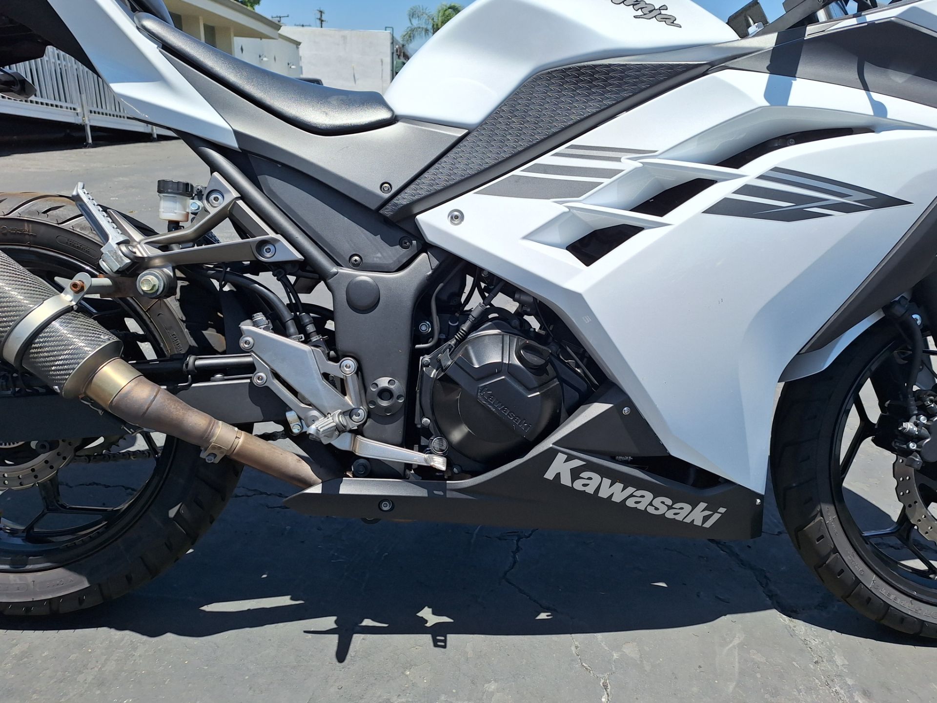 2017 Kawasaki Ninja 300 ABS in Ontario, California - Photo 9