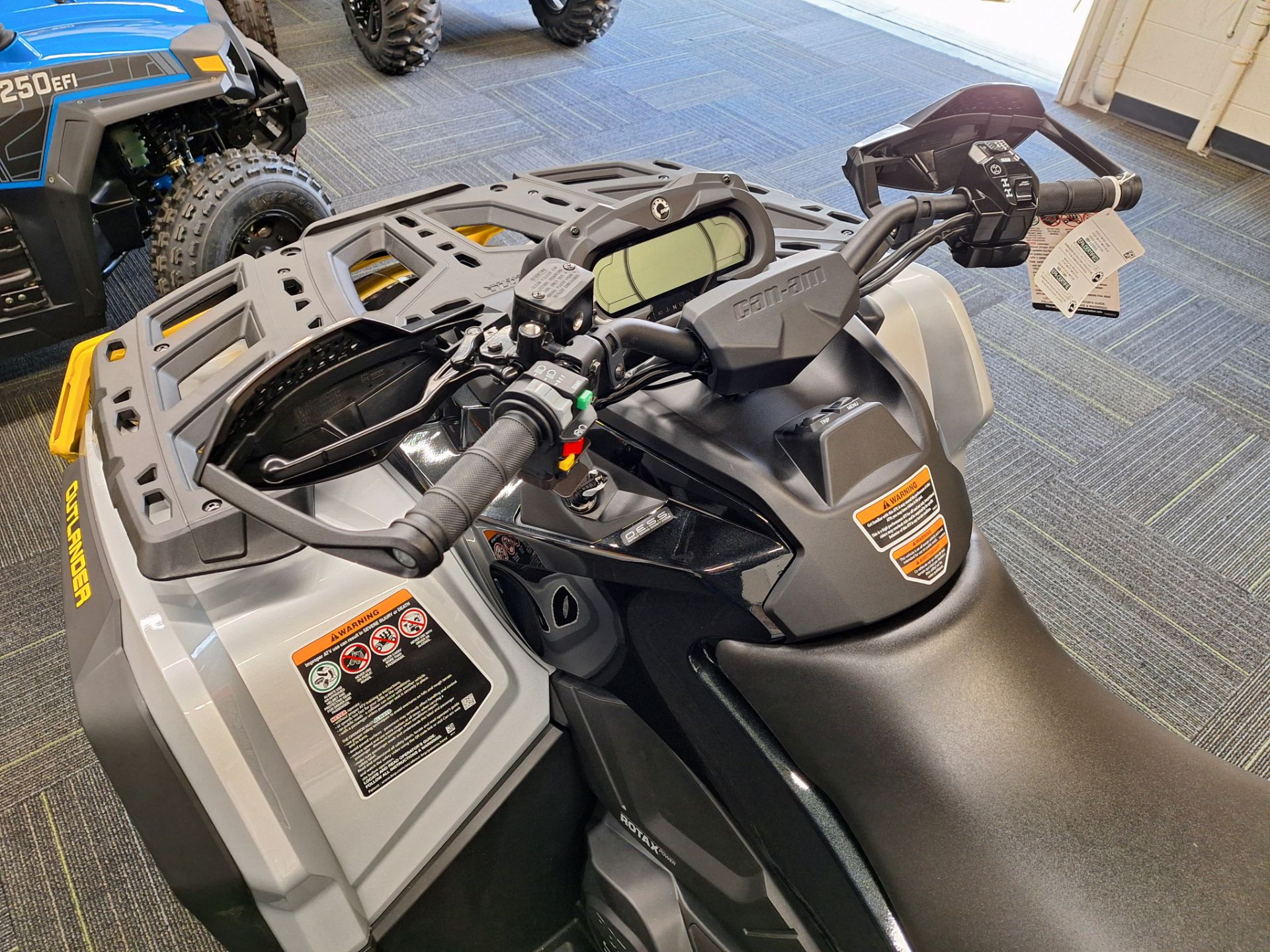 2024 Can-Am Outlander MAX XT-P 1000R in Ontario, California - Photo 21