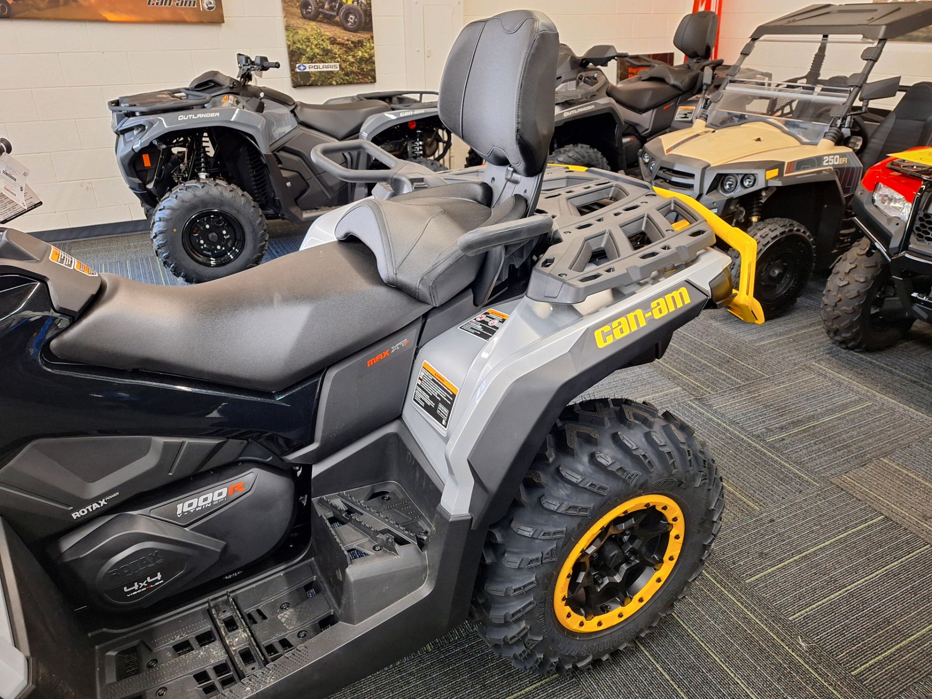 2024 Can-Am Outlander MAX XT-P 1000R in Ontario, California - Photo 22