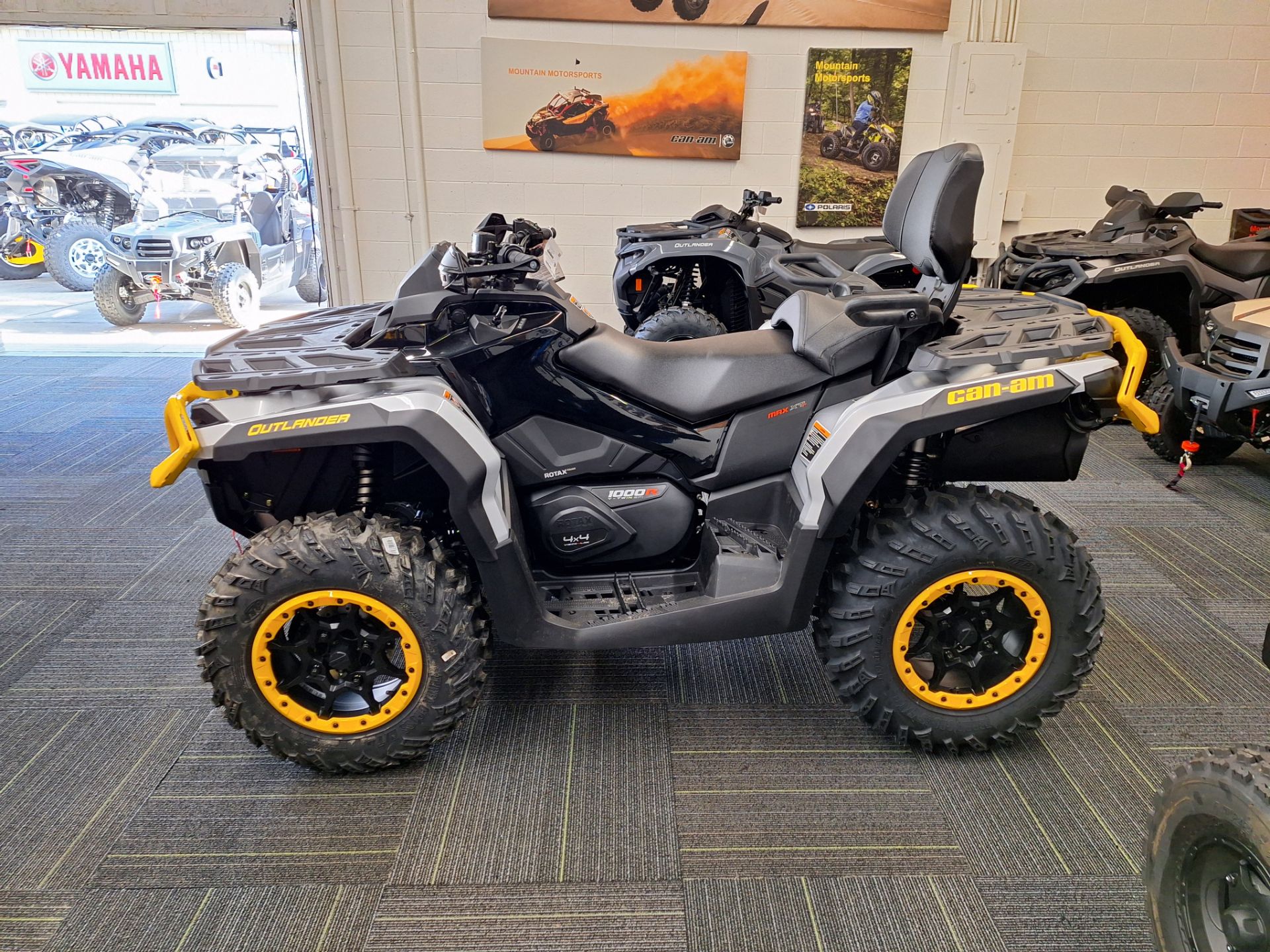 2024 Can-Am Outlander MAX XT-P 1000R in Ontario, California - Photo 23