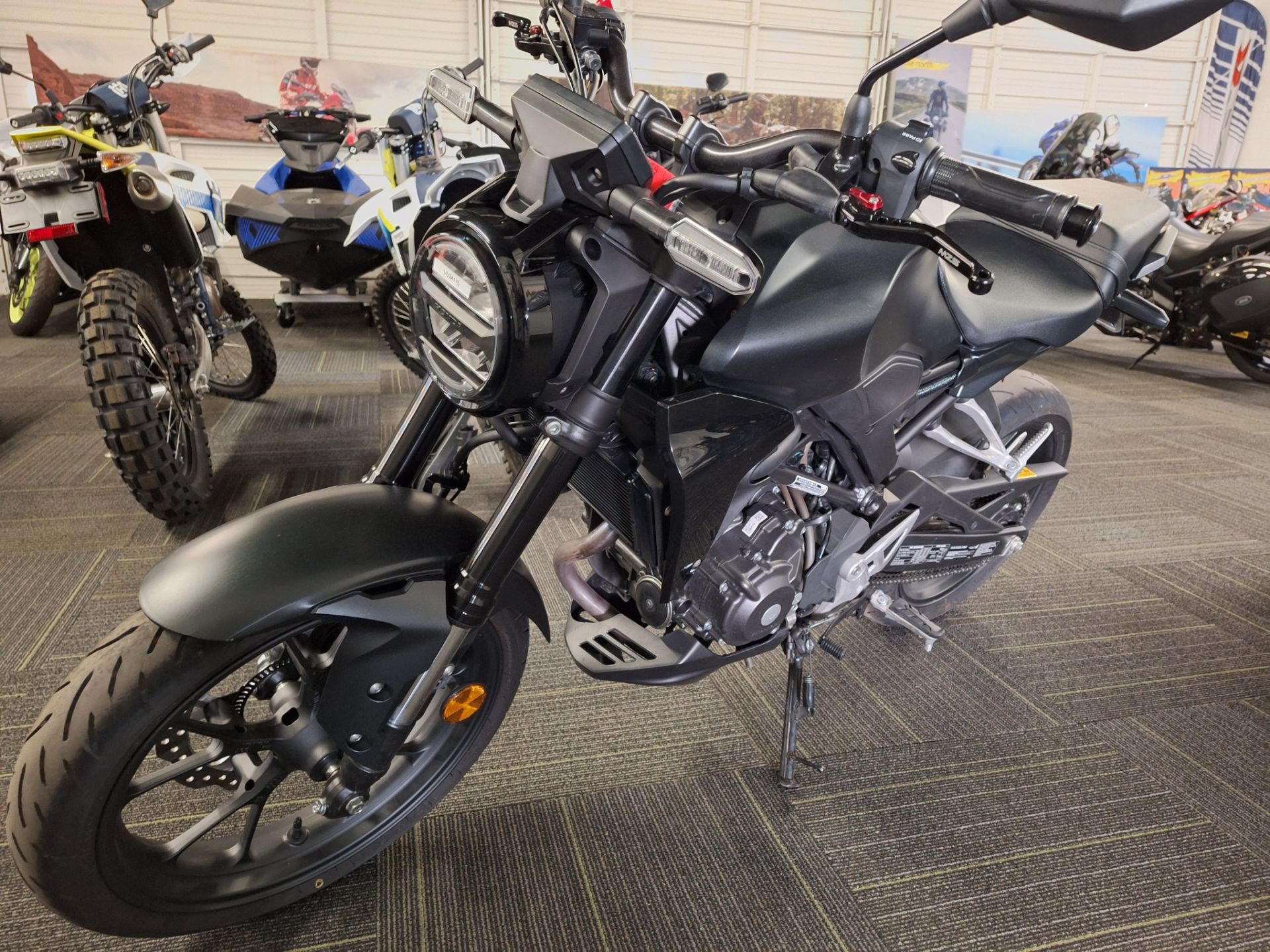 2023 Honda CB300R ABS in Ontario, California - Photo 3