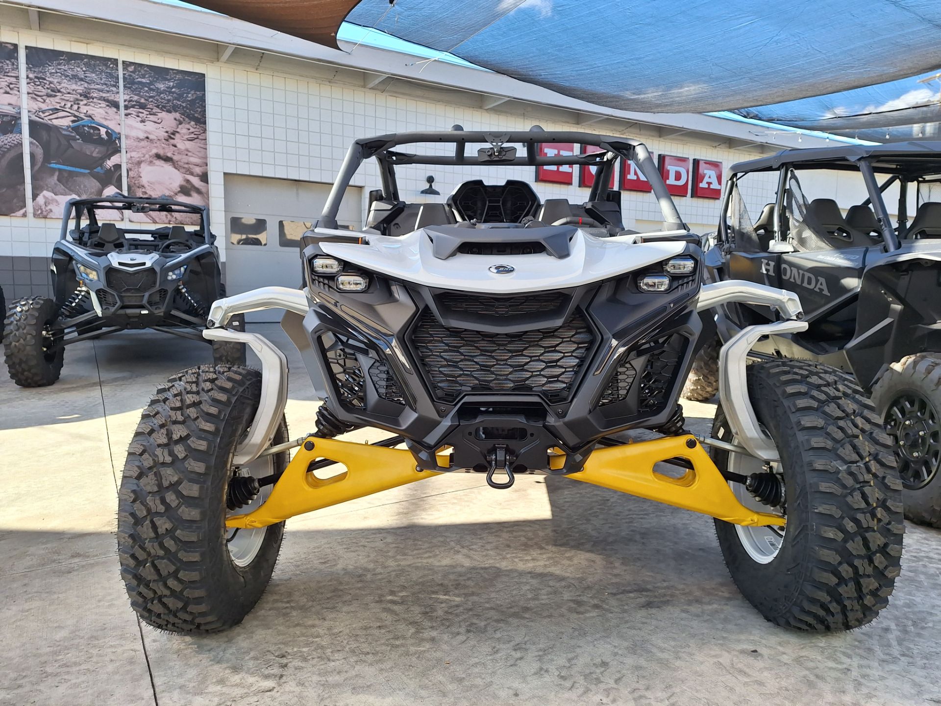 2024 Can-Am Maverick R 999T DCT in Ontario, California - Photo 6