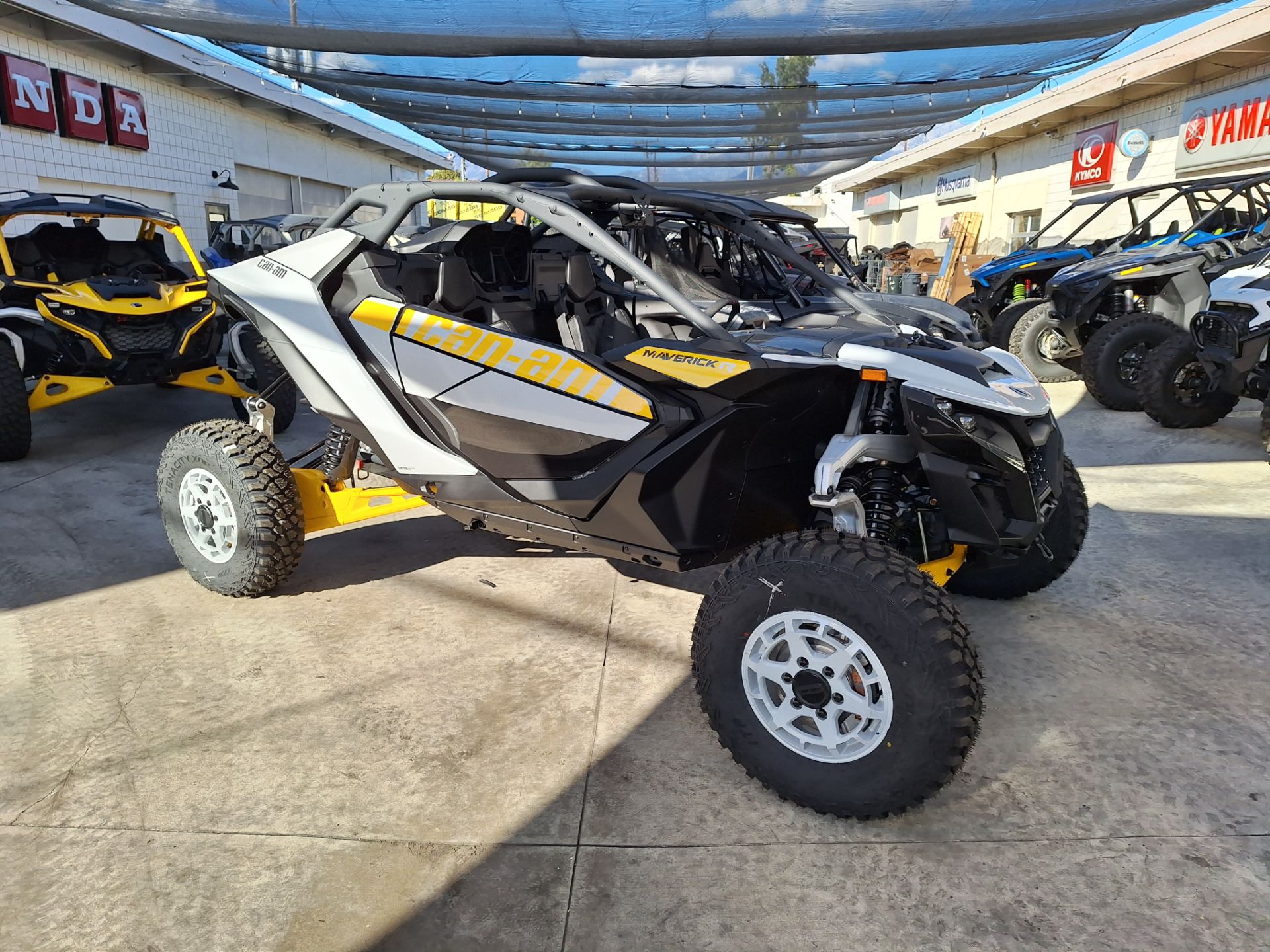 2024 Can-Am Maverick R 999T DCT in Ontario, California - Photo 15