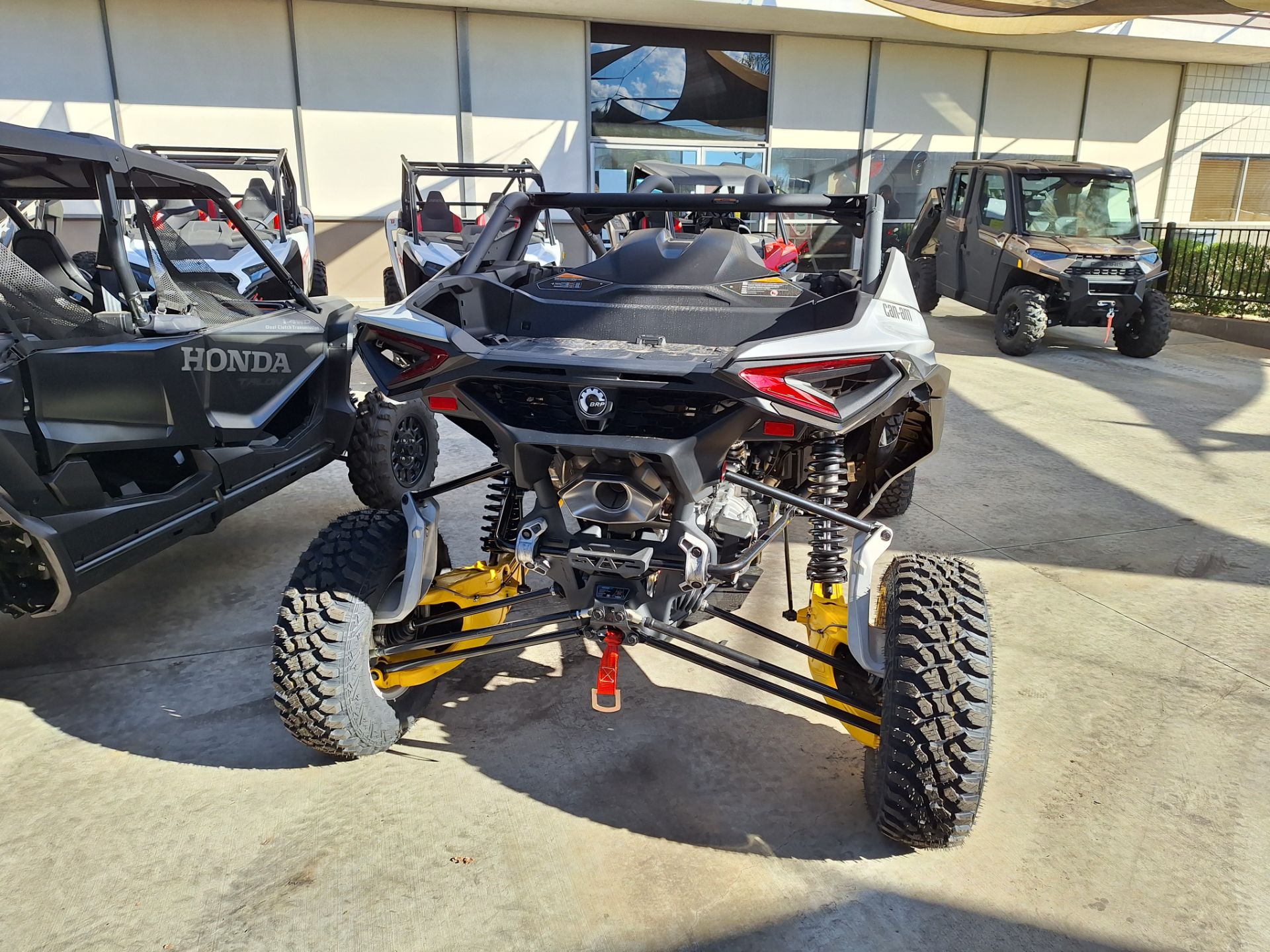 2024 Can-Am Maverick R in Ontario, California - Photo 26