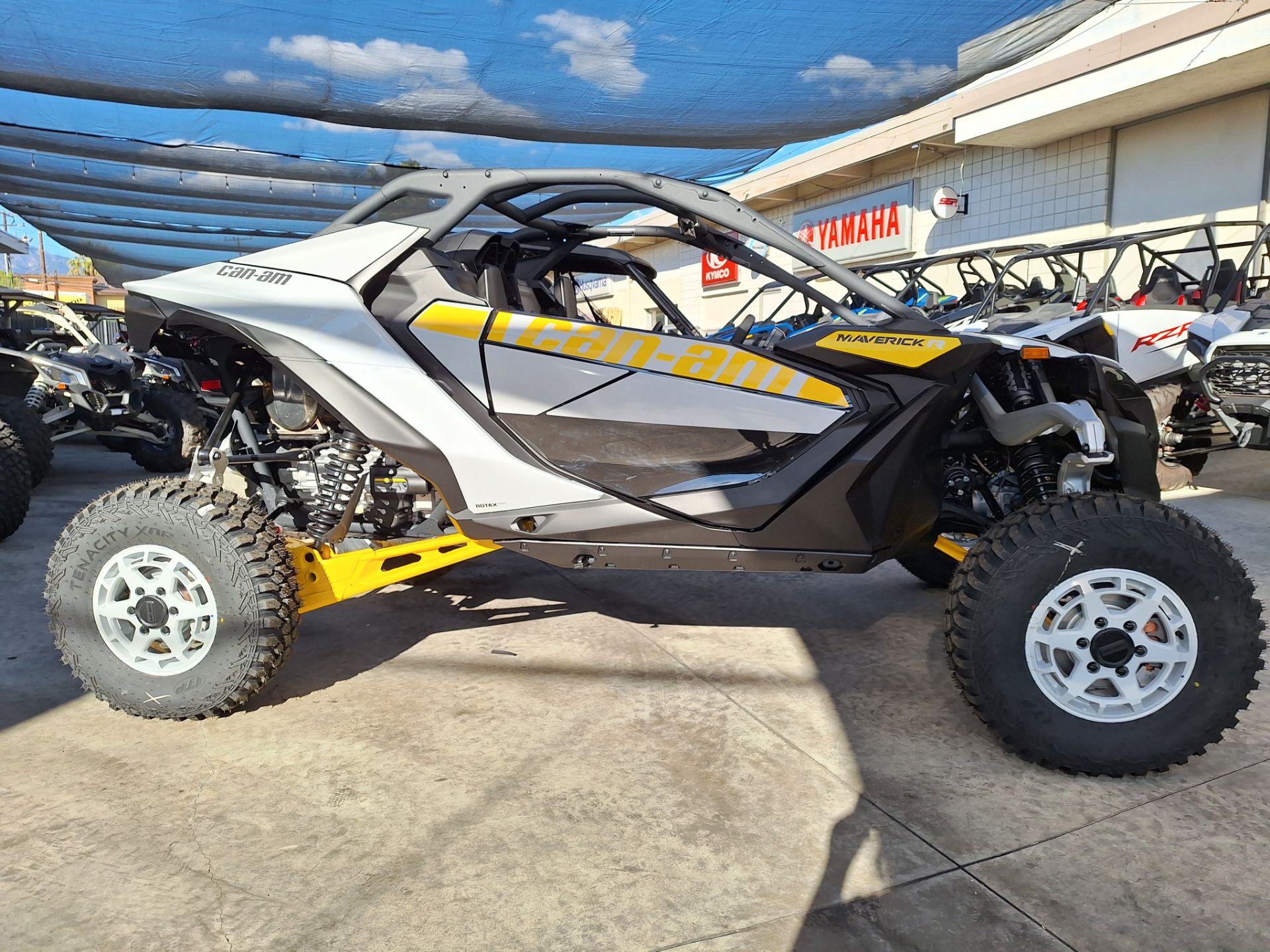 2024 Can-Am Maverick R 999T DCT in Ontario, California - Photo 19