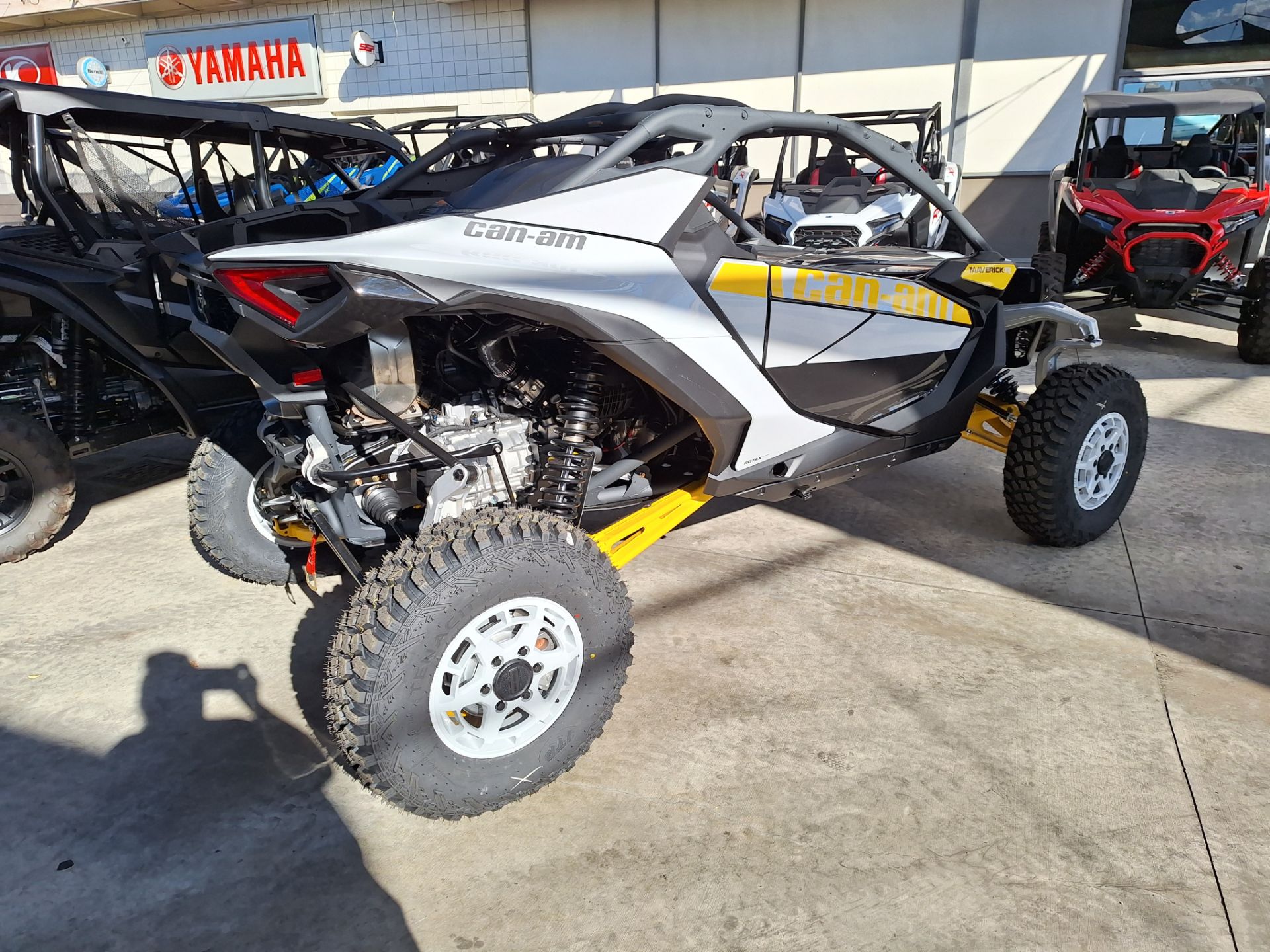 2024 Can-Am Maverick R in Ontario, California - Photo 25