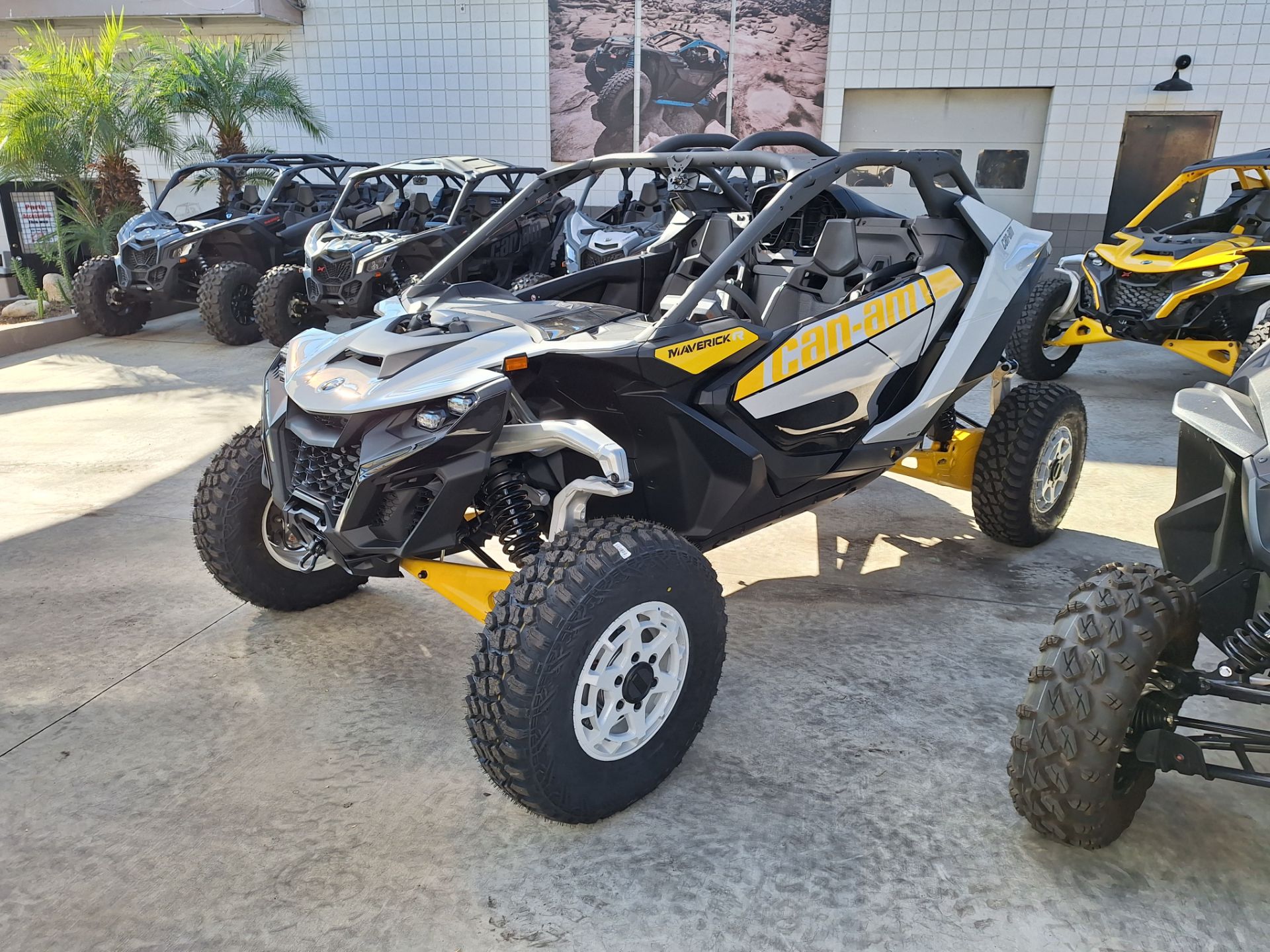 2024 Can-Am Maverick R 999T DCT in Ontario, California - Photo 8