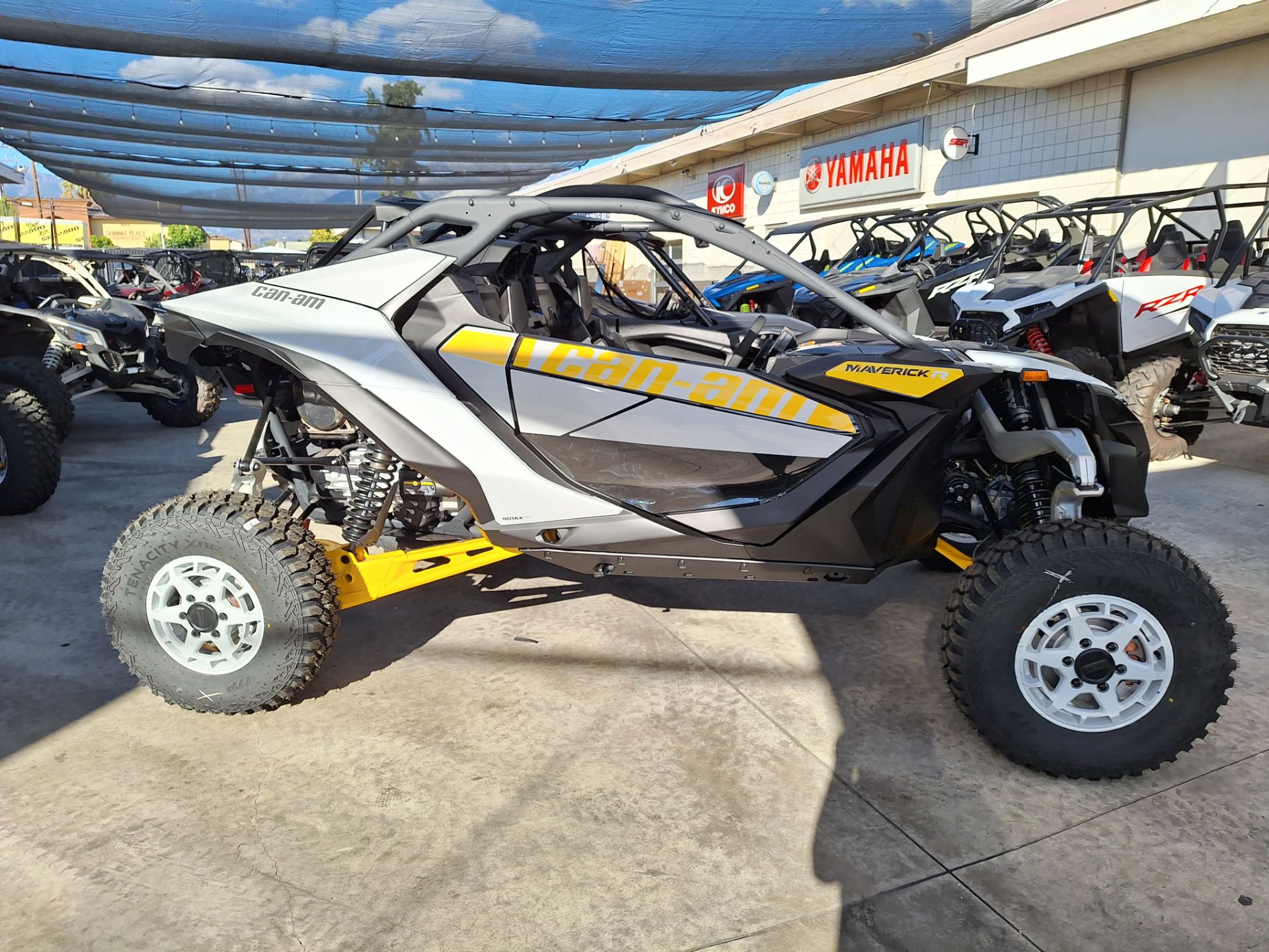 2024 Can-Am Maverick R 999T DCT in Ontario, California - Photo 18