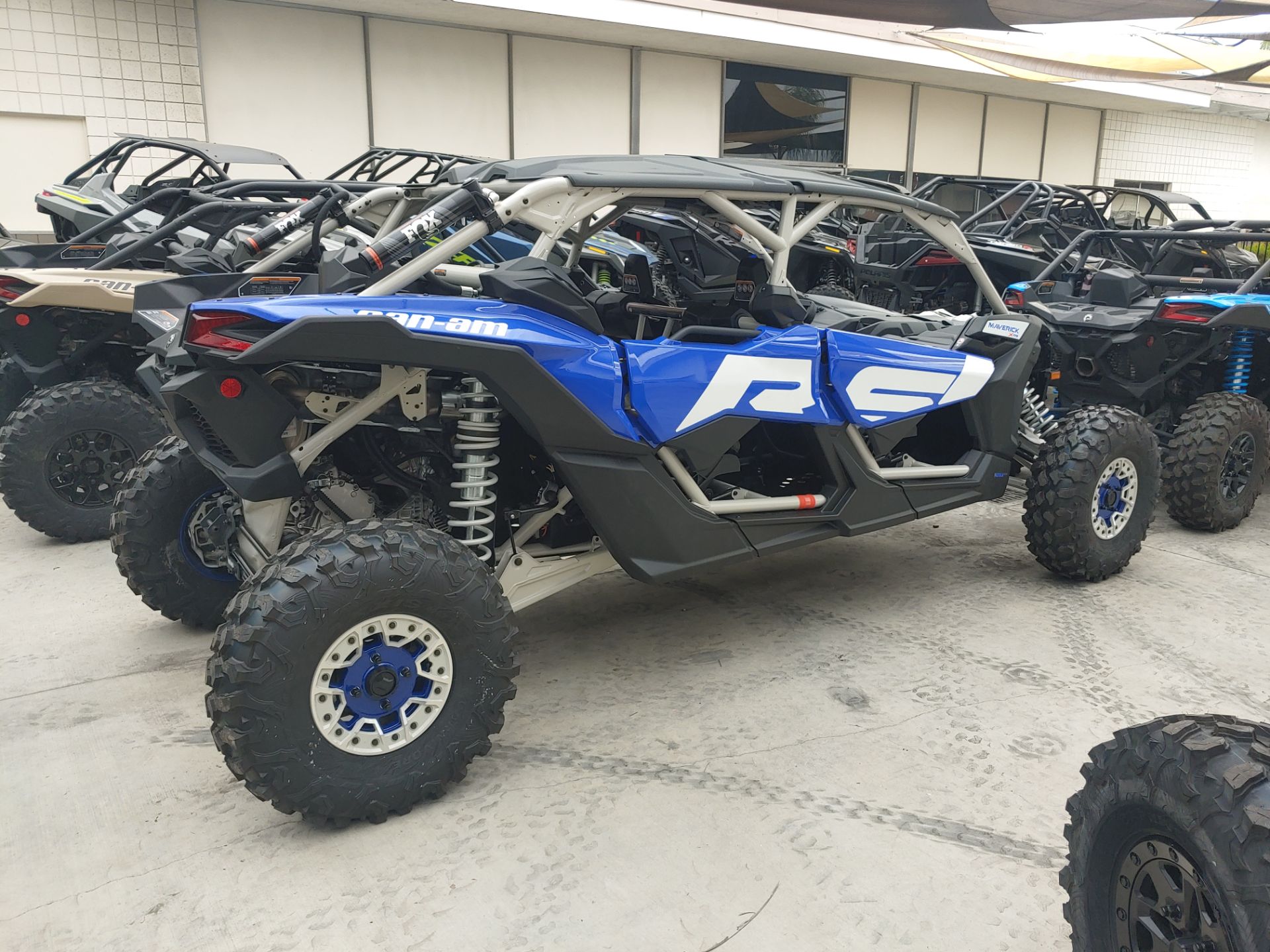 2023 Can-Am Maverick X3 Max X RS Turbo RR with Smart-Shox 72 in Ontario, California - Photo 9