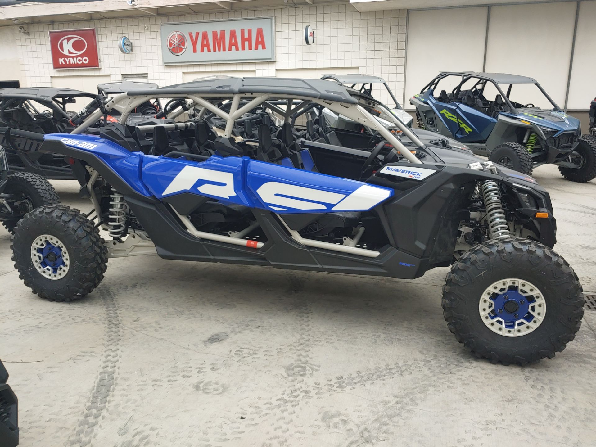 2023 Can-Am Maverick X3 Max X RS Turbo RR with Smart-Shox 72 in Ontario, California - Photo 8