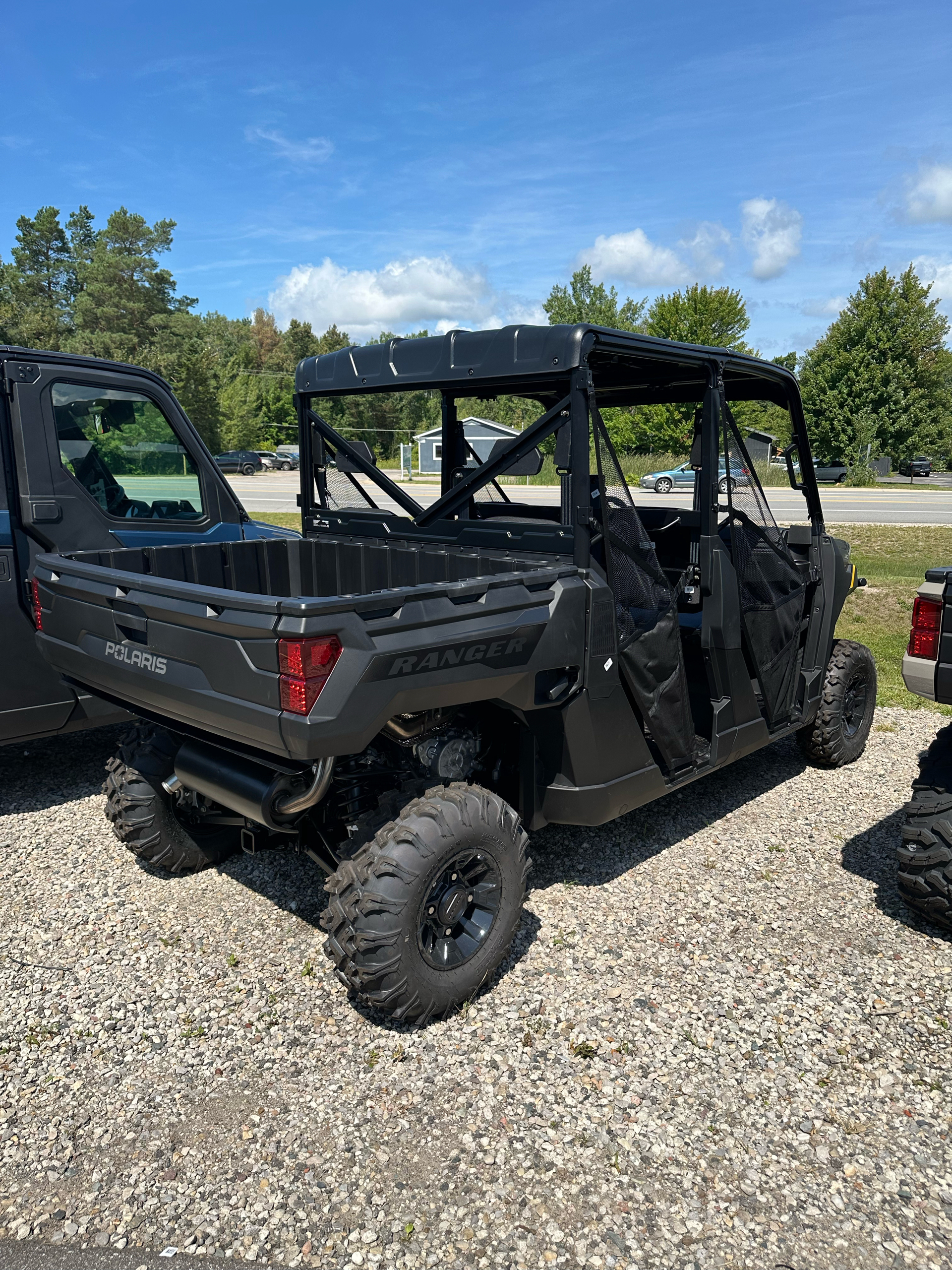 2025 Polaris Ranger Crew 1000 Premium in Petoskey, Michigan - Photo 2