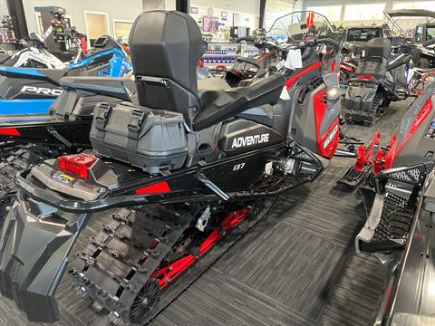 2024 Polaris 650 Indy Adventure 137 ES in Petoskey, Michigan - Photo 2