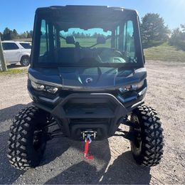 2024 Can-Am Defender MAX Limited in Hillman, Michigan - Photo 5