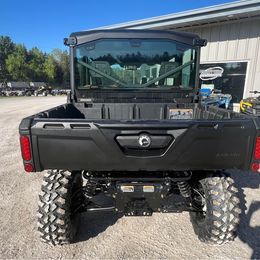 2024 Can-Am Defender MAX Limited in Hillman, Michigan - Photo 6