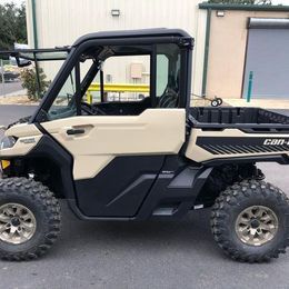 2024 Can-Am Defender Limited in Hillman, Michigan - Photo 4