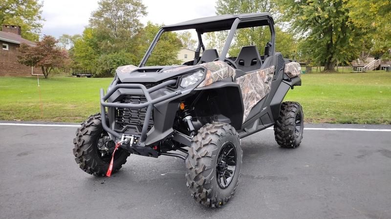 2024 Can-Am Commander XT 1000R in Hillman, Michigan - Photo 1