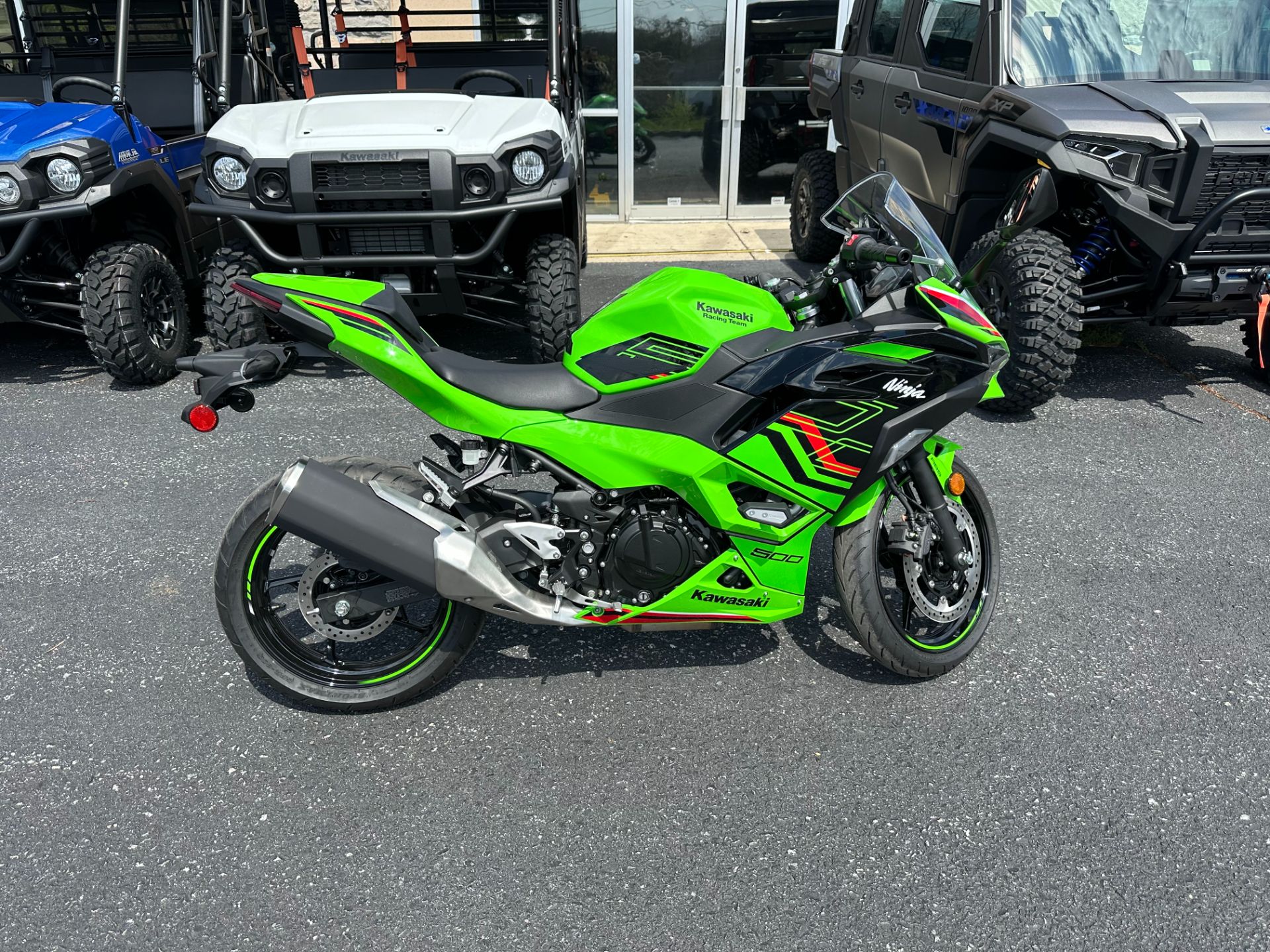 2024 Kawasaki Ninja 500 KRT Edition SE ABS in Mechanicsburg, Pennsylvania - Photo 2