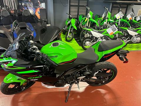 2022 Kawasaki Ninja 400 ABS KRT Edition in Mechanicsburg, Pennsylvania - Photo 4