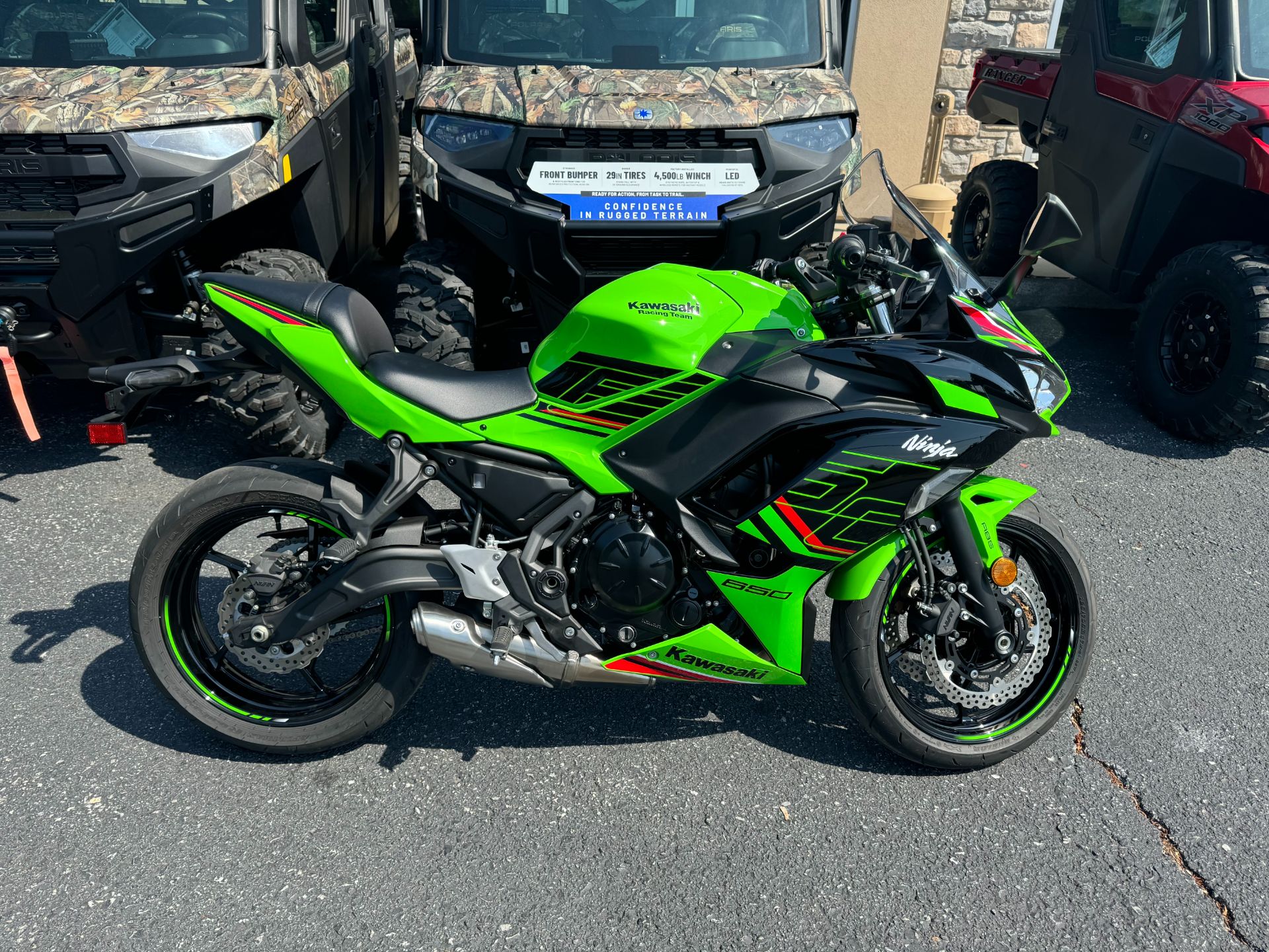 2024 Kawasaki Ninja 650 KRT Edition ABS in Mechanicsburg, Pennsylvania - Photo 2