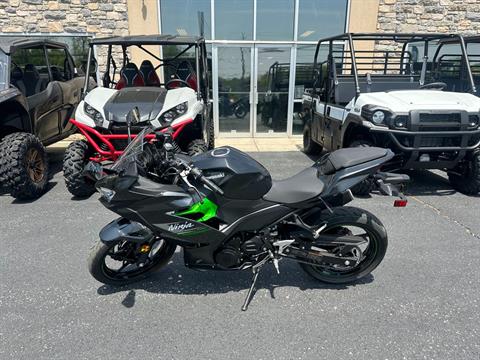 2023 Kawasaki Ninja 400 ABS in Mechanicsburg, Pennsylvania - Photo 2