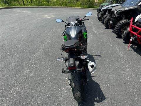 2023 Kawasaki Ninja 400 ABS in Mechanicsburg, Pennsylvania - Photo 8
