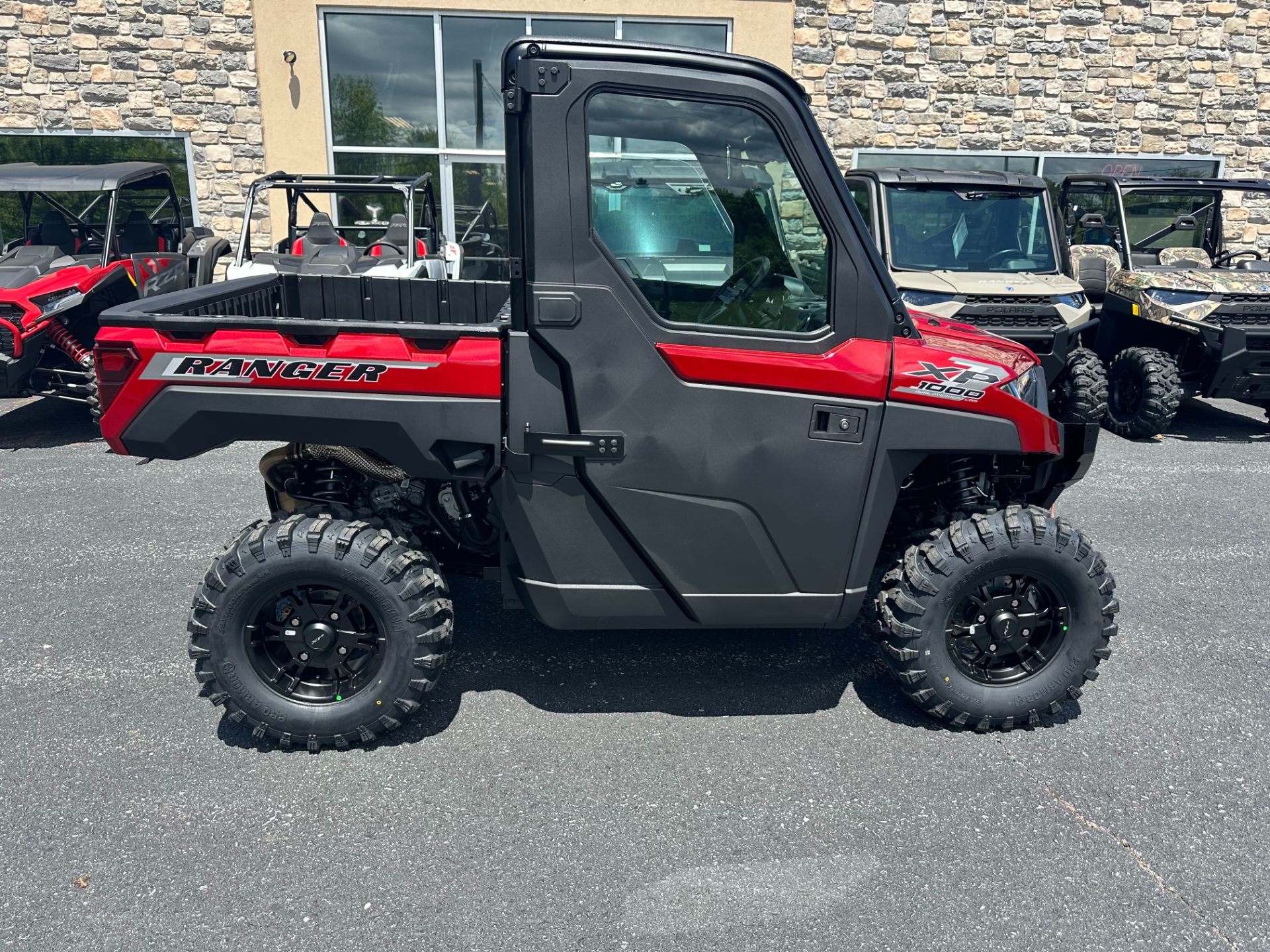 2025 Polaris Ranger XP 1000 NorthStar Edition Premium With Fixed Windshield in Mechanicsburg, Pennsylvania - Photo 2