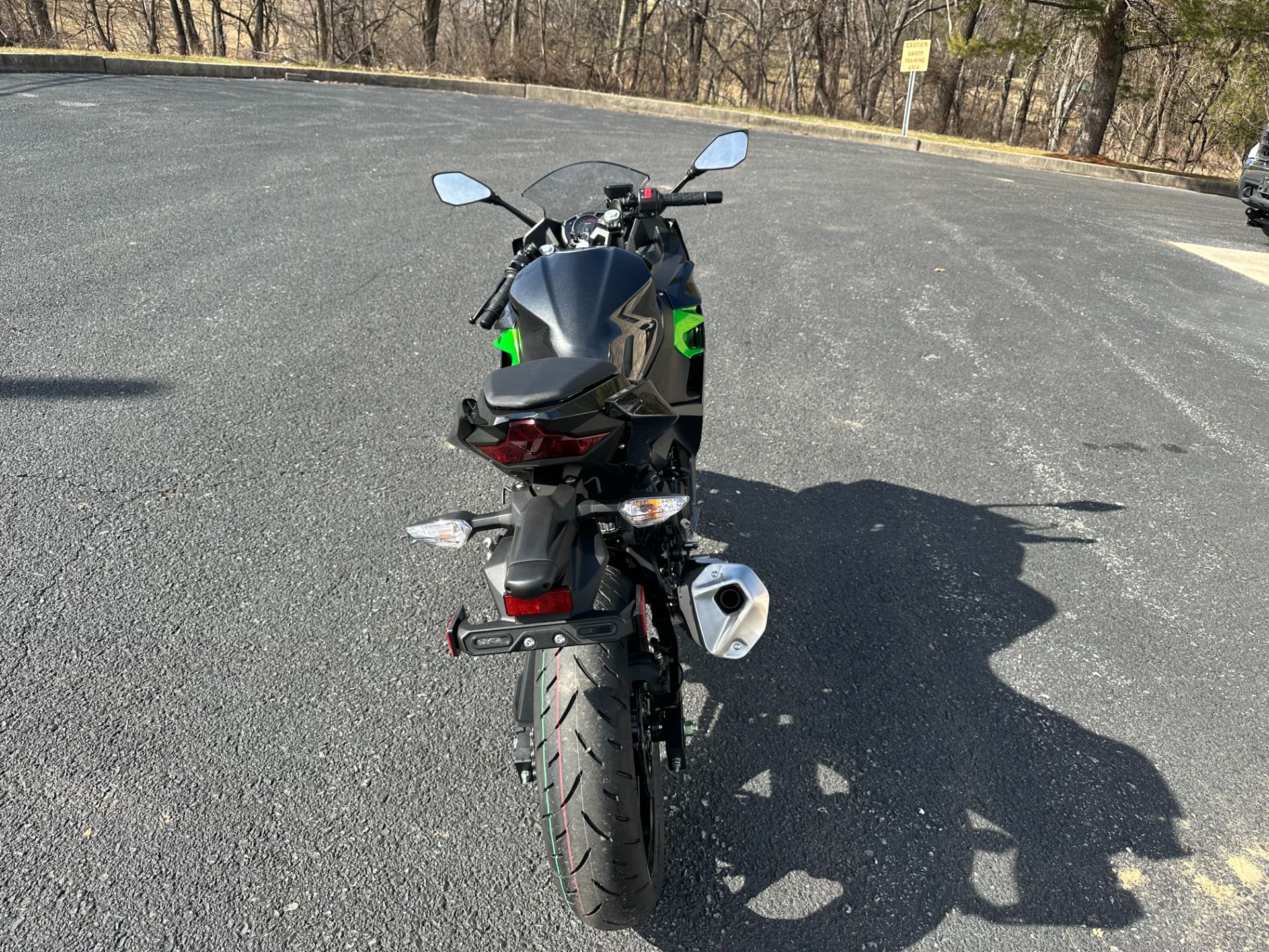 2023 Kawasaki Ninja 400 in Mechanicsburg, Pennsylvania - Photo 6