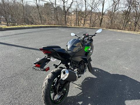 2023 Kawasaki Ninja 400 in Mechanicsburg, Pennsylvania - Photo 7