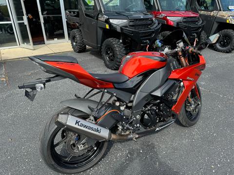 2009 Kawasaki Ninja® ZX™-10R in Mechanicsburg, Pennsylvania - Photo 2