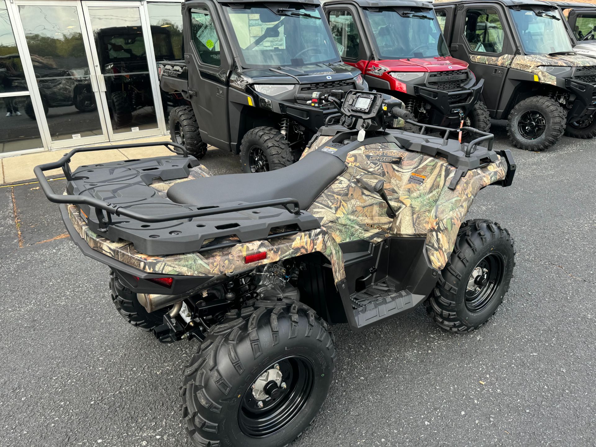 2025 Polaris Sportsman 570 EPS in Mechanicsburg, Pennsylvania - Photo 3