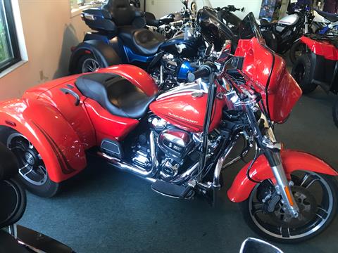 2017 Harley-Davidson Freewheeler in Escanaba, Michigan - Photo 2