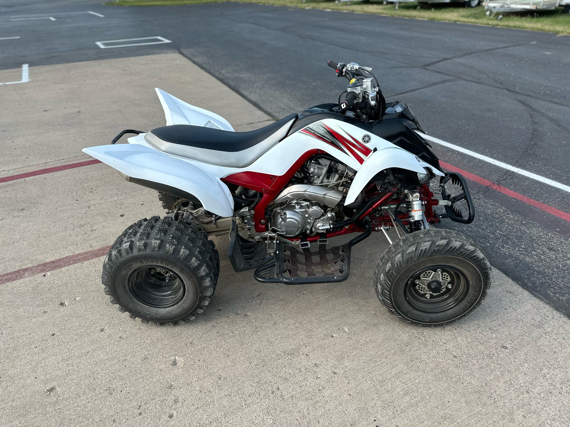 2009 Yamaha Raptor 700R in Escanaba, Michigan - Photo 3