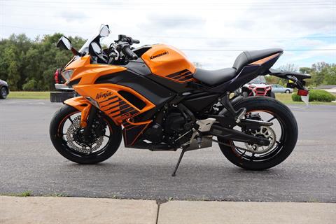 2025 Kawasaki Ninja 650 ABS in Janesville, Wisconsin - Photo 5