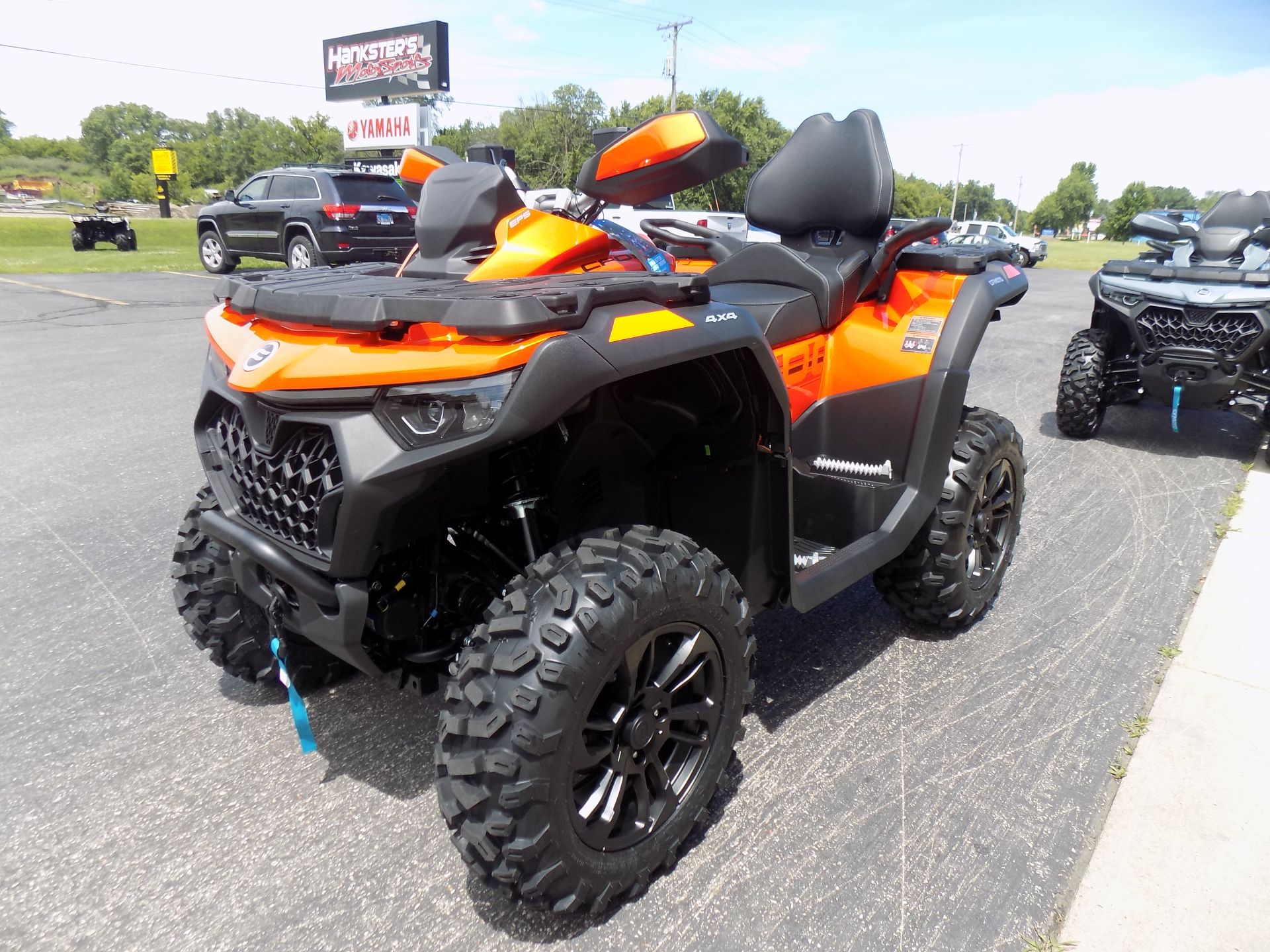 2024 CFMOTO CForce 800 Touring in Janesville, Wisconsin - Photo 4