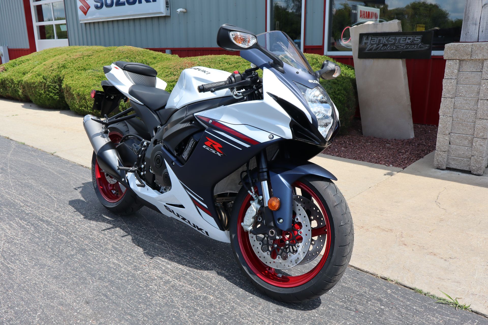 2025 Suzuki GSX-R600 in Janesville, Wisconsin - Photo 2