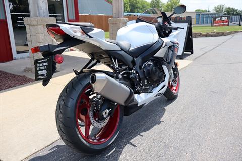 2025 Suzuki GSX-R600 in Janesville, Wisconsin - Photo 8